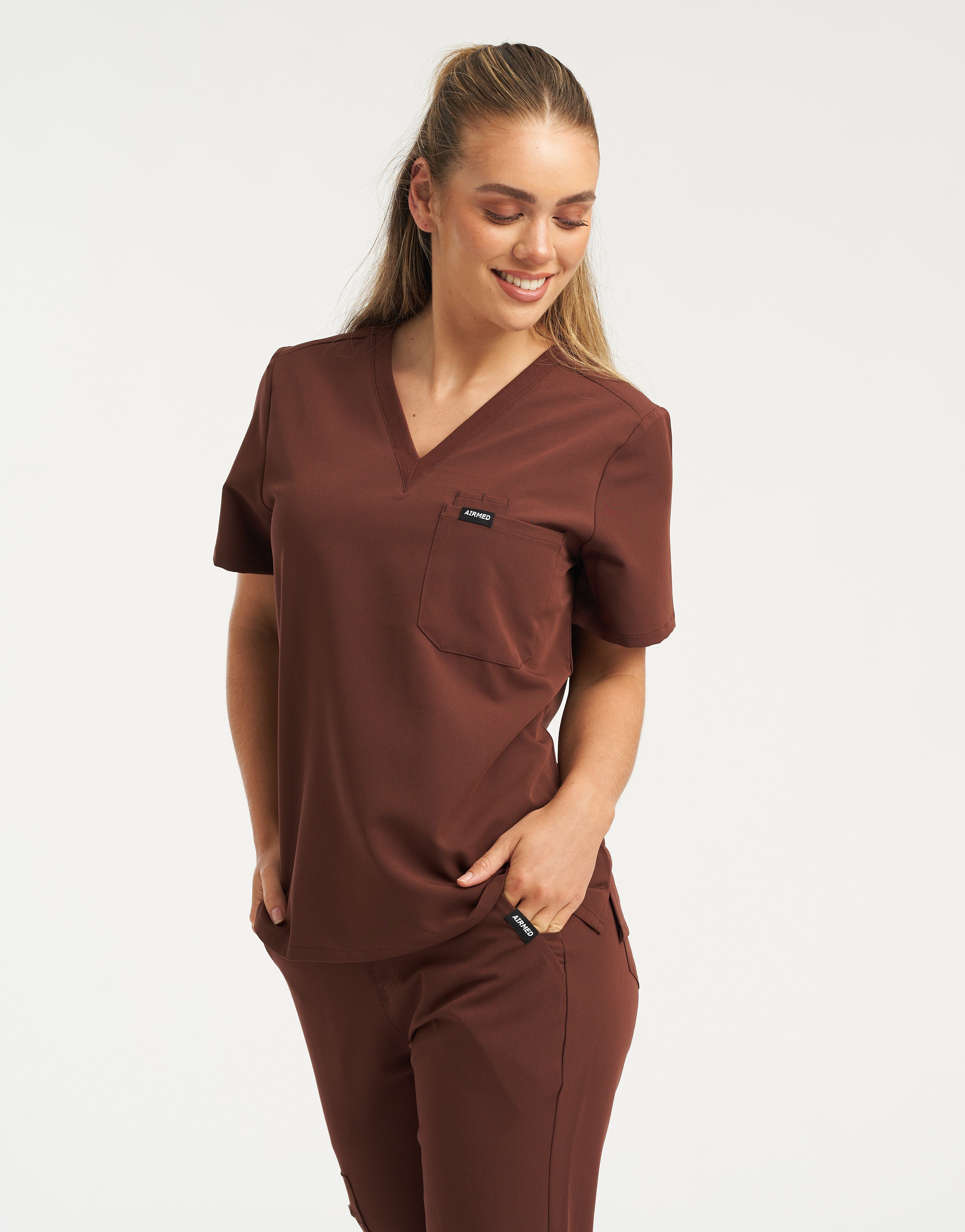 Essential One Pocket V Neck Scrub Top - Cocoa