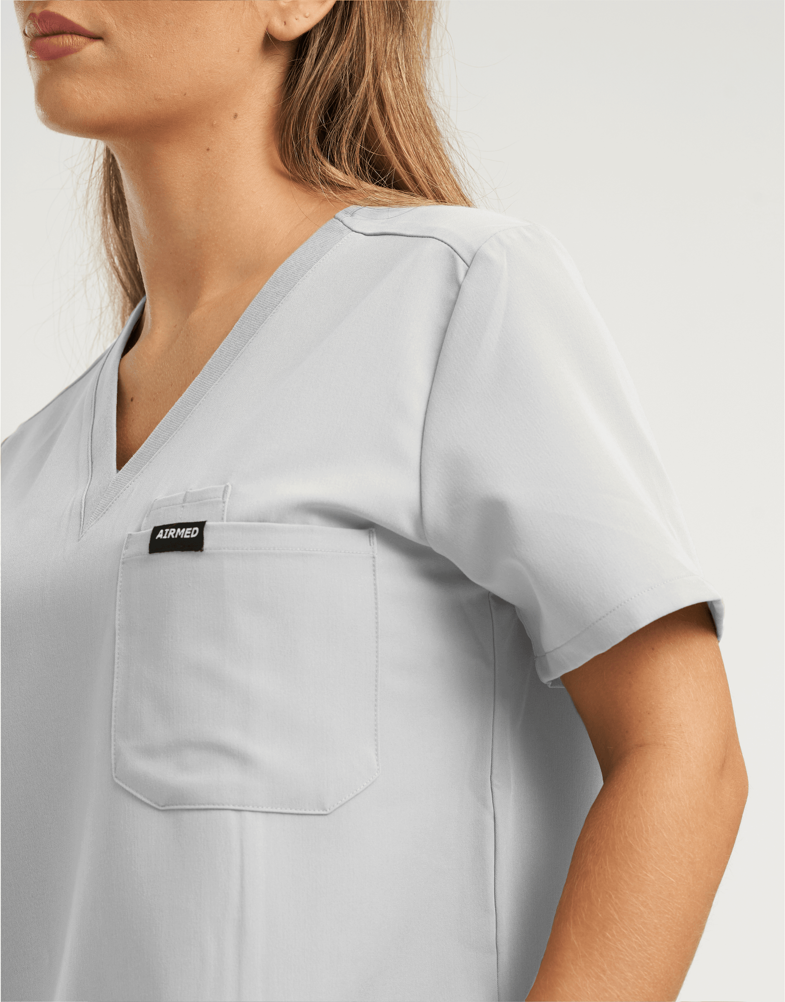 Essential One Pocket V Neck Scrub Top - Tail Light