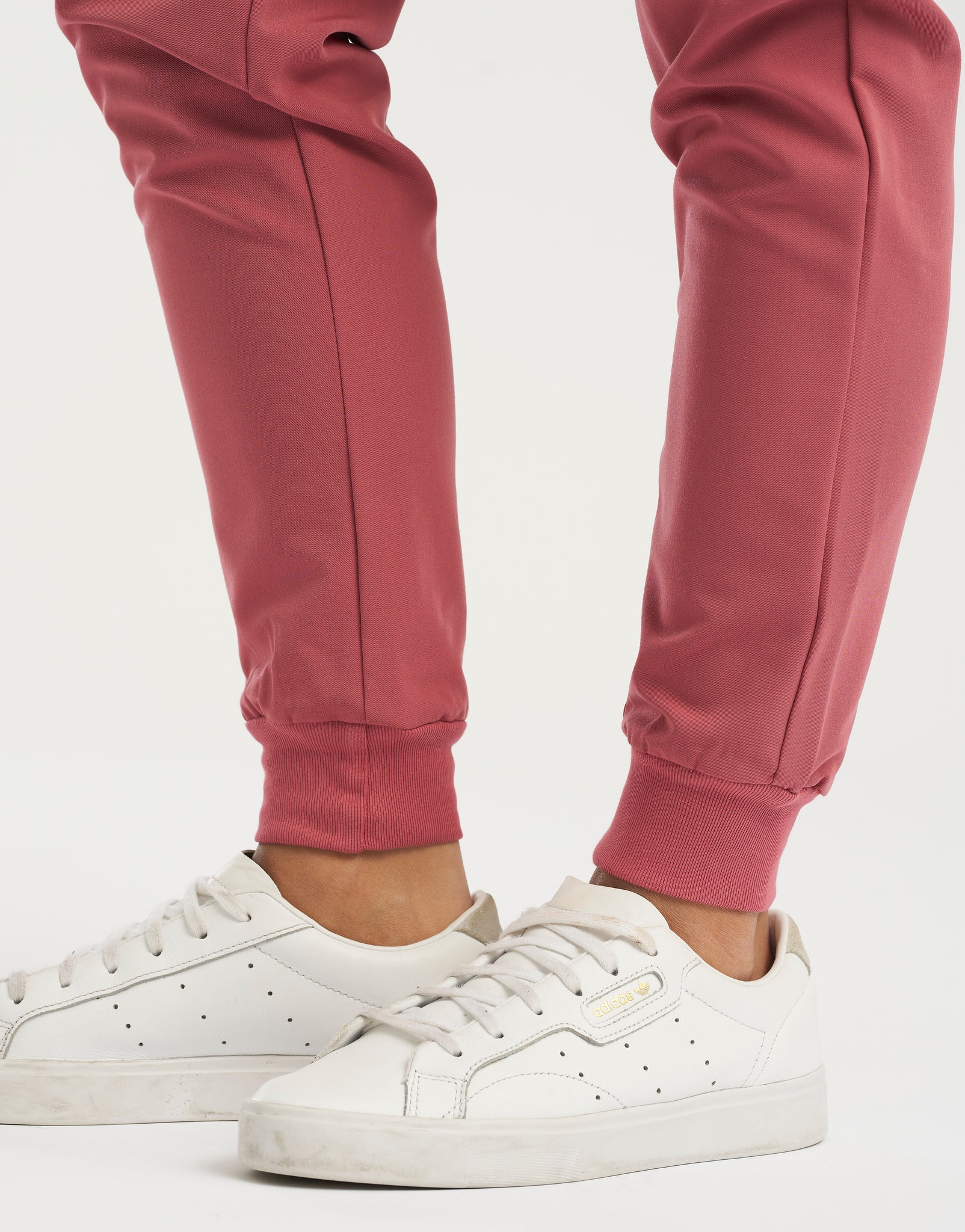 Essential Jogger Scrub Pants - Mauvewood