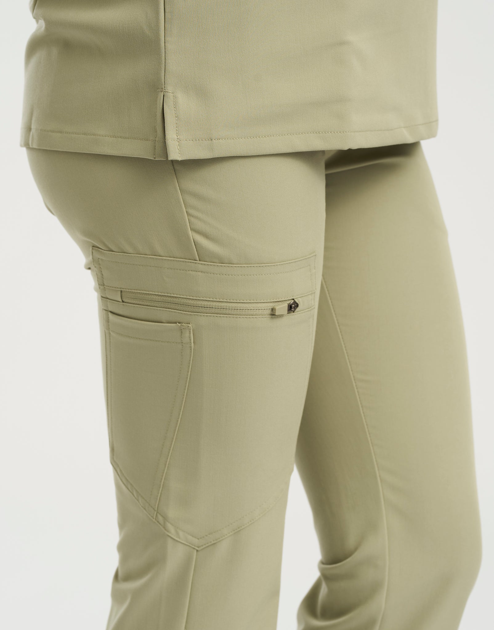 Essential Flare Scrub Pants - Matcha