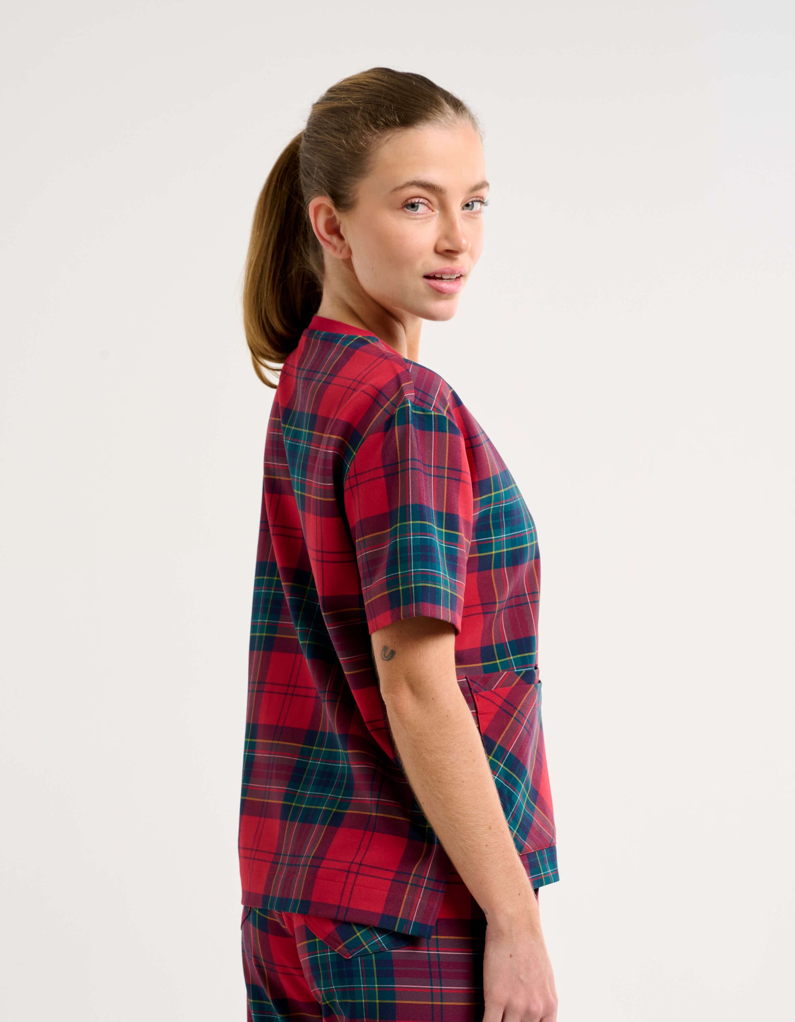 Essential Crewneck Scrub Top - Christmas Red Tartan
