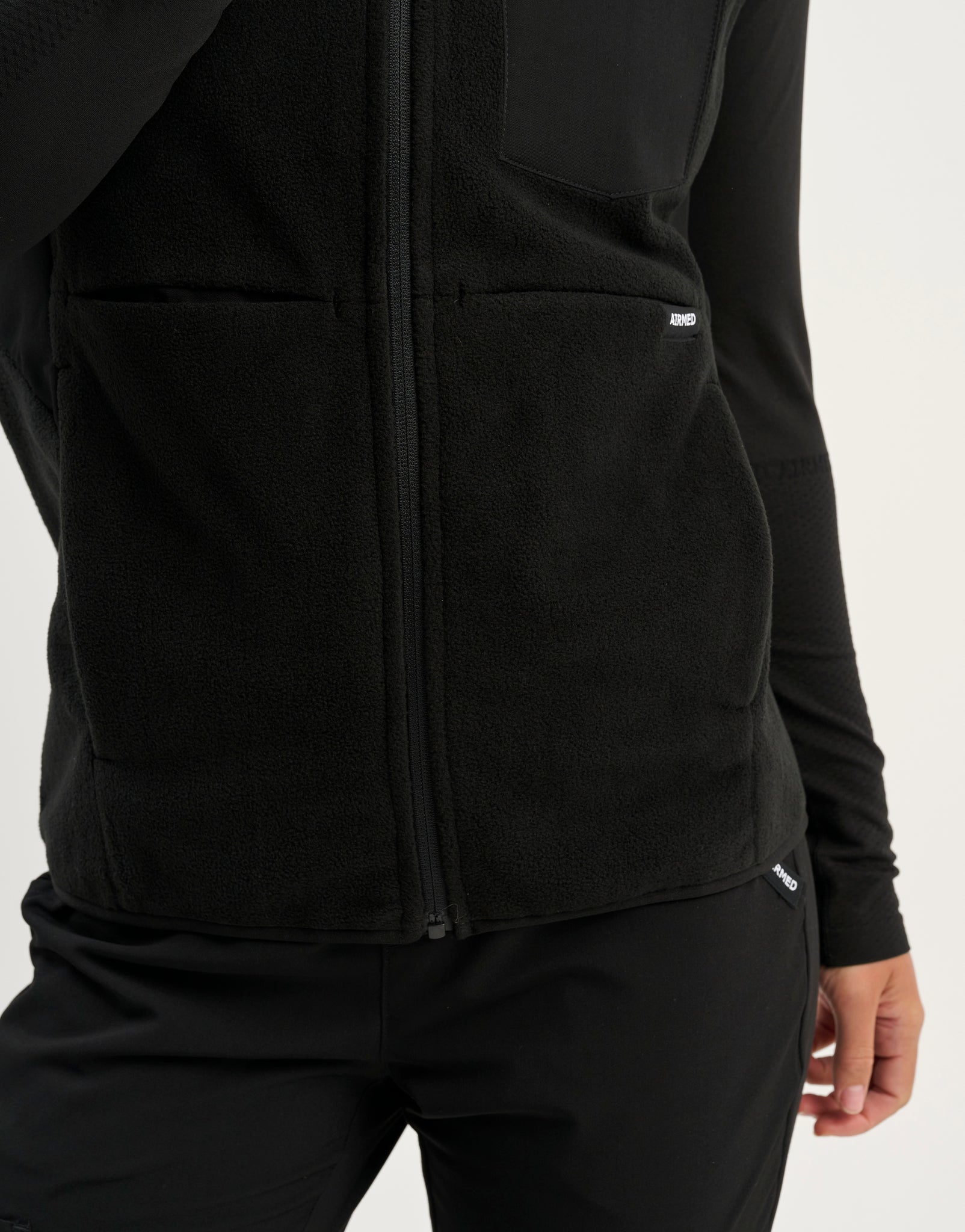 Essential Fleece Vest - Black