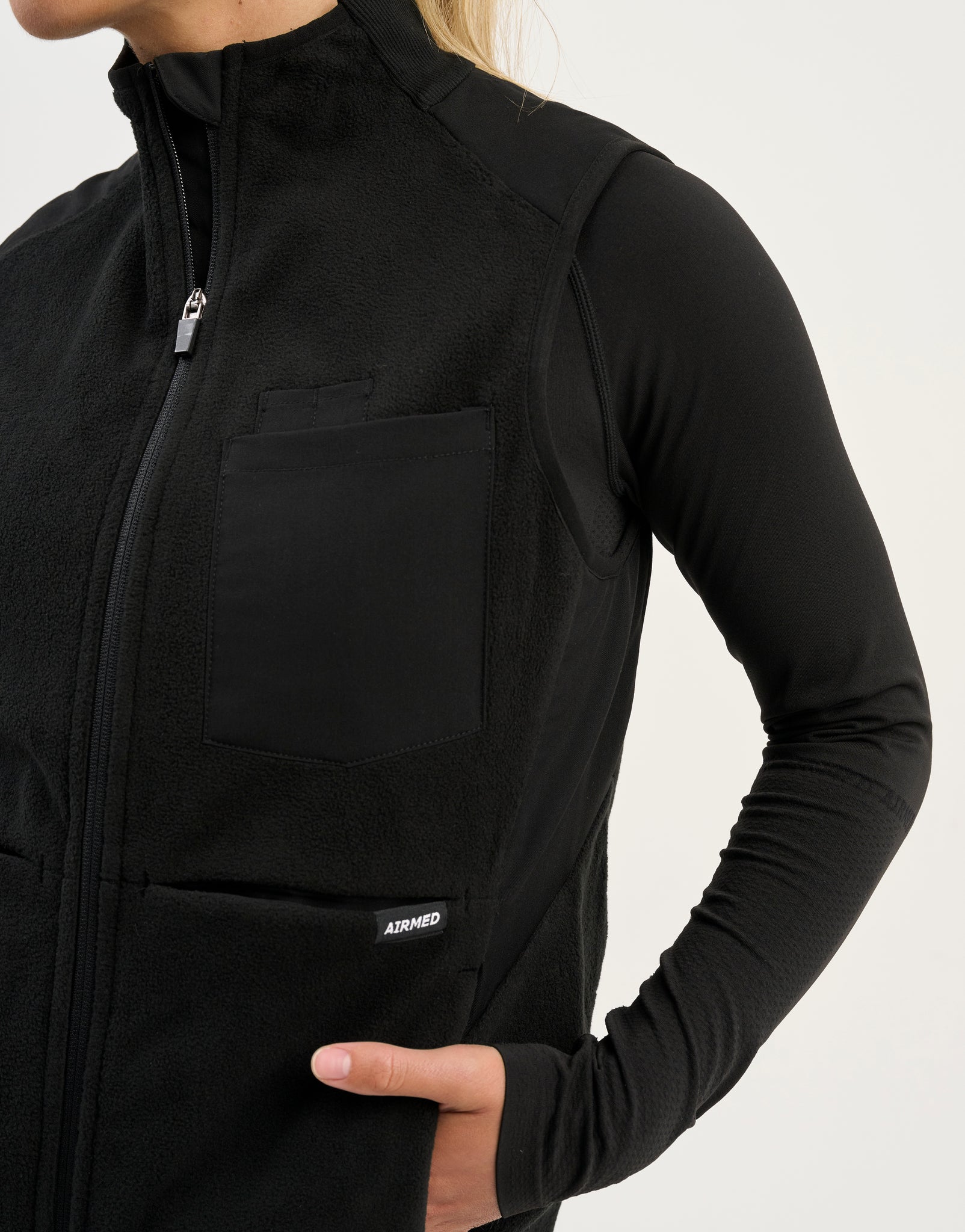 Essential Fleece Vest - Black