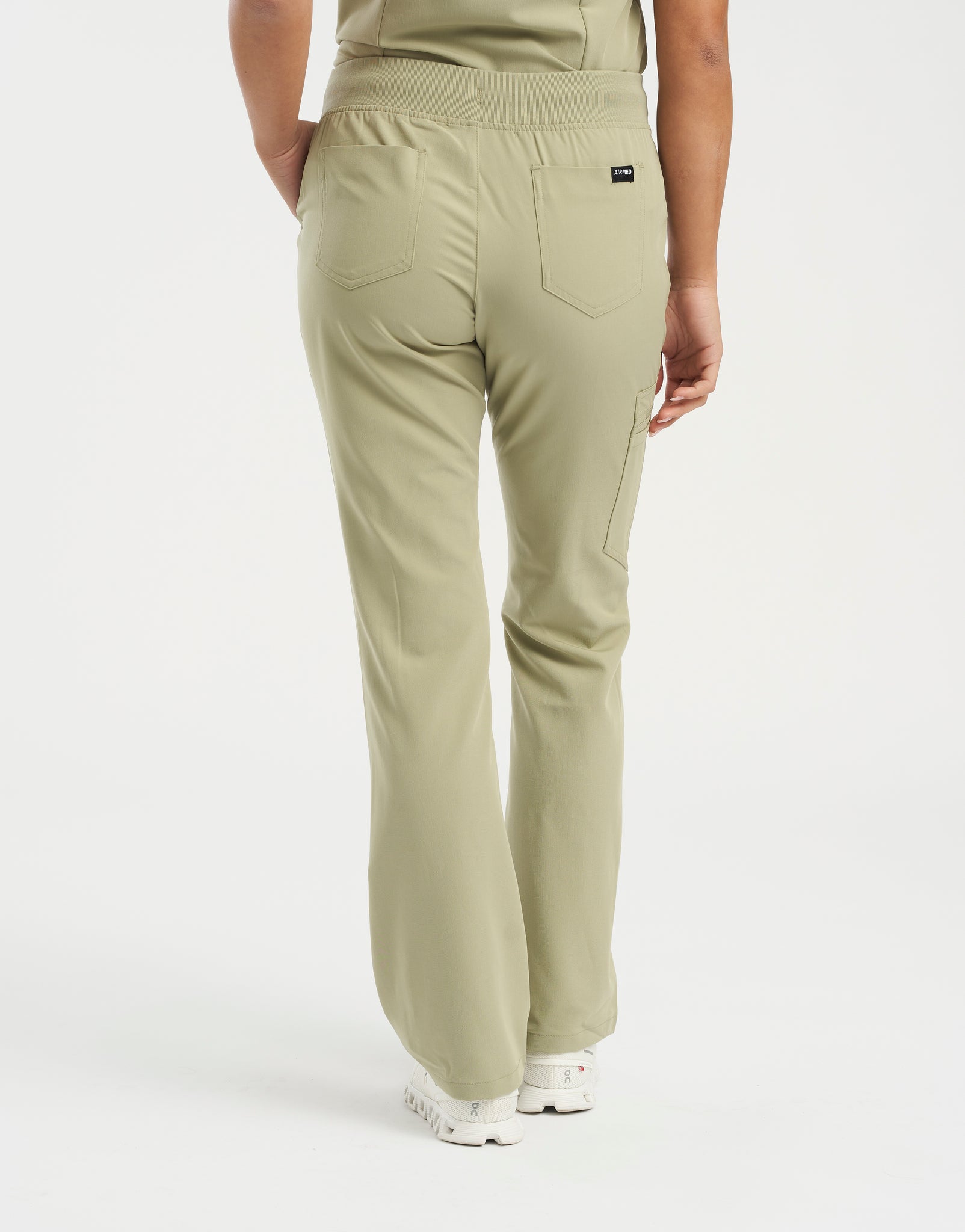 Essential Flare Scrub Pants - Matcha