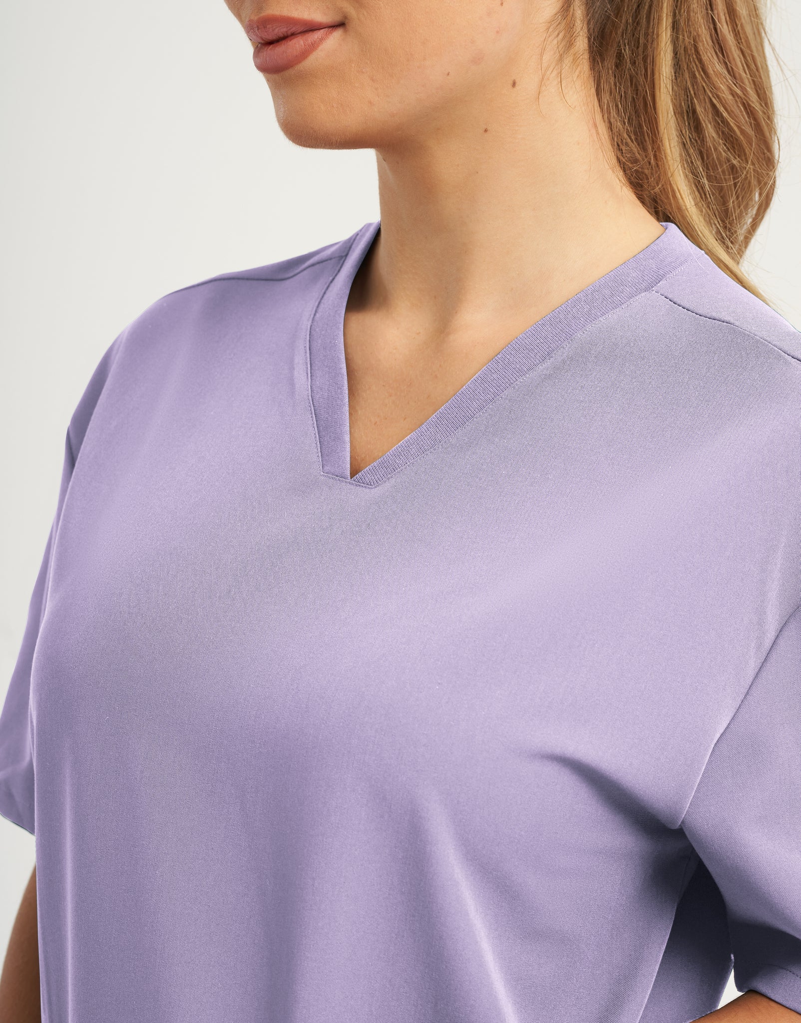 Essential V Neck Scrub Top - Pastel Lilac