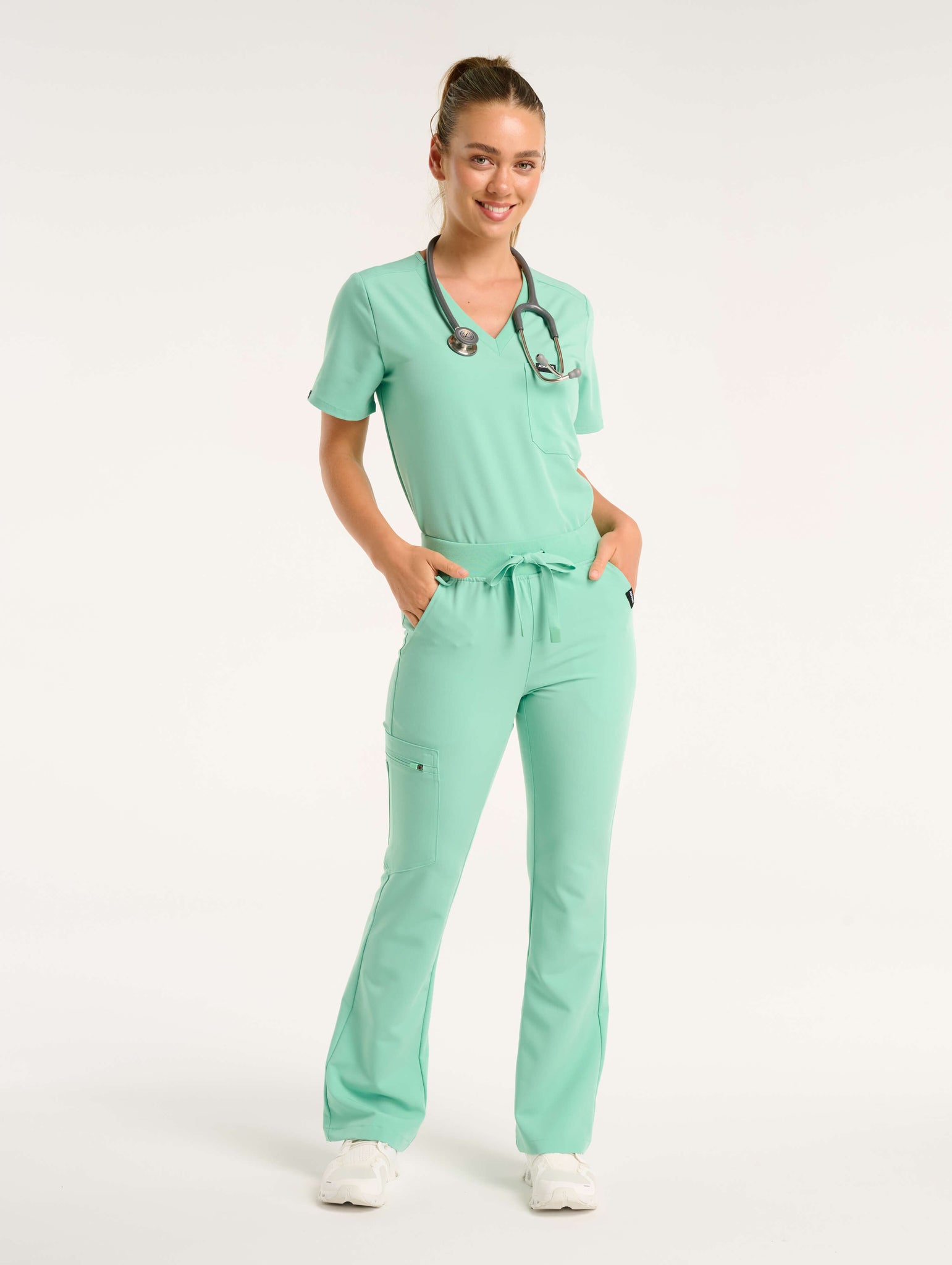 Essential One Pocket V Neck Scrub Top - Ocean Mint