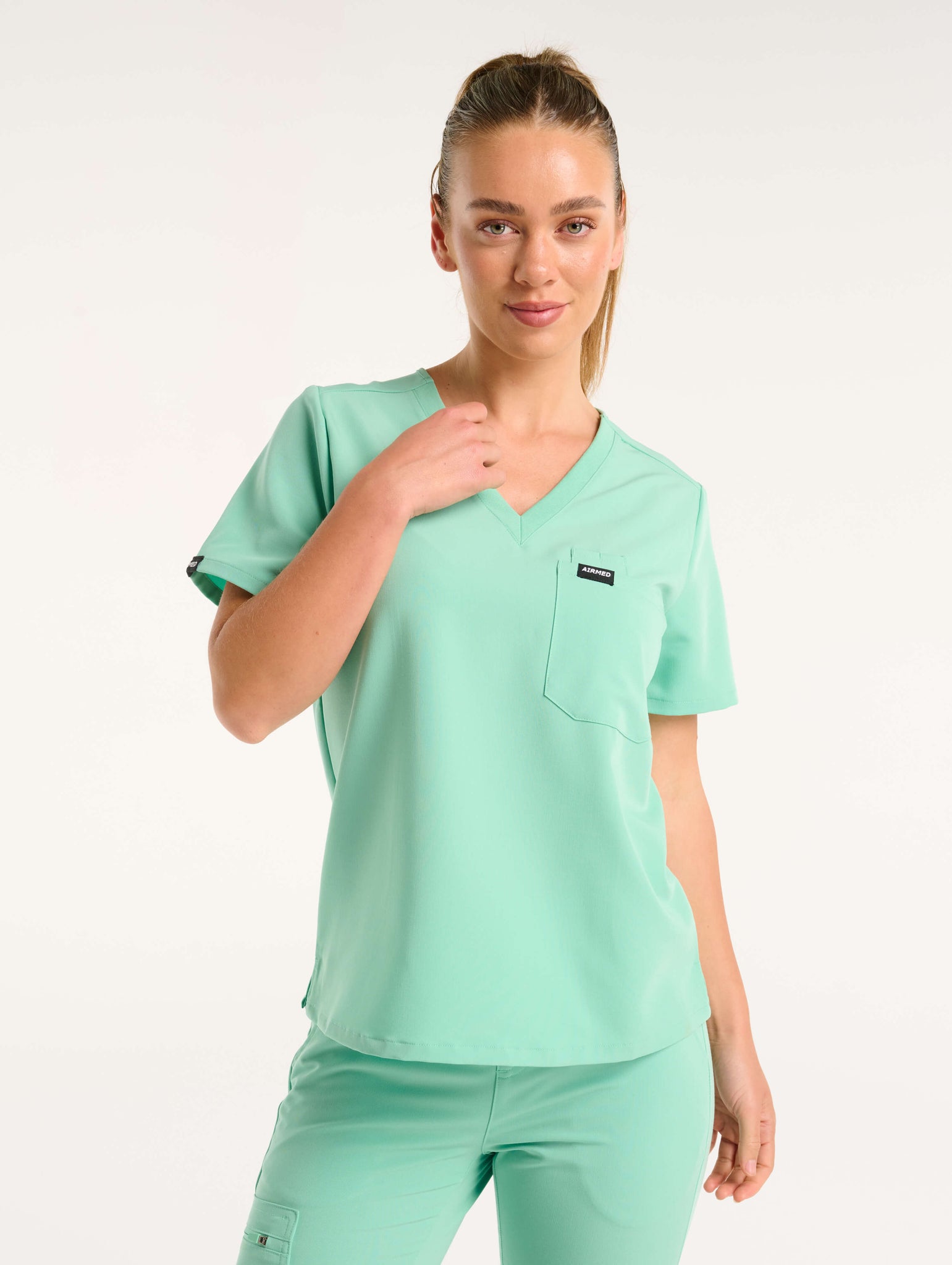 Essential One Pocket V Neck Scrub Top - Ocean Mint
