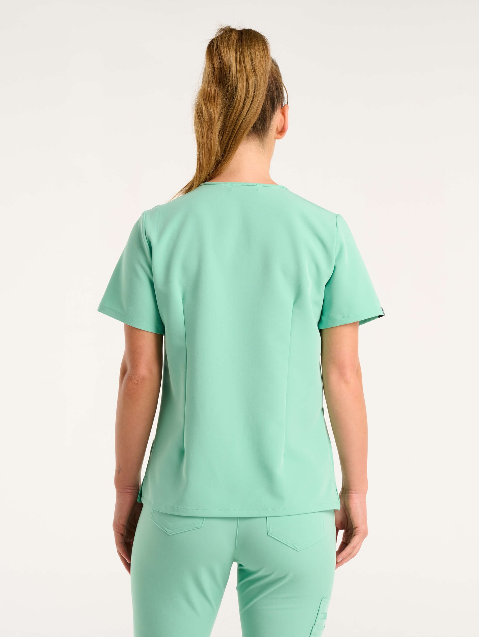 Essential One Pocket V Neck Scrub Top - Ocean Mint