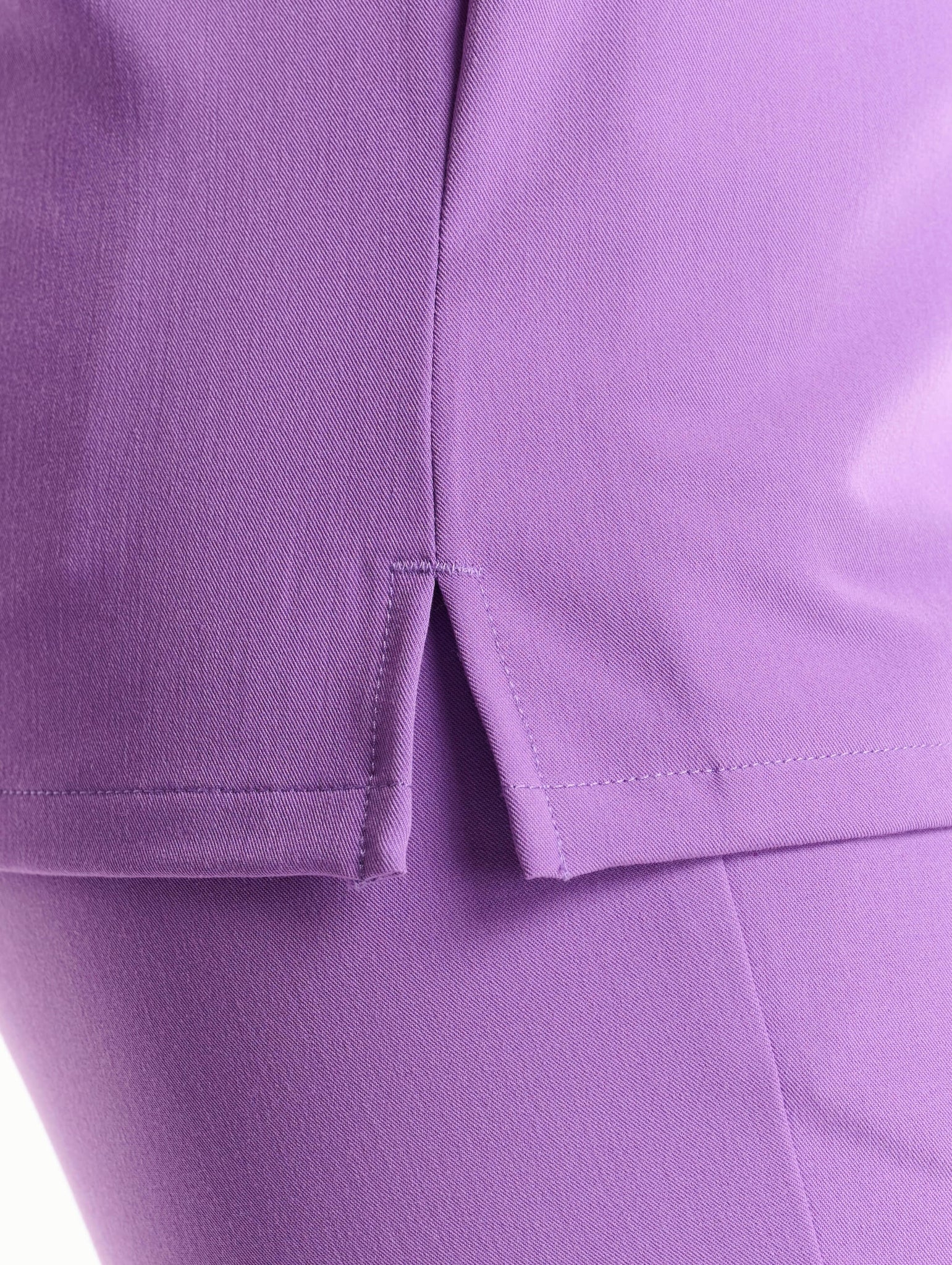 Essential V Neck Scrub Top - Wisteria Purple