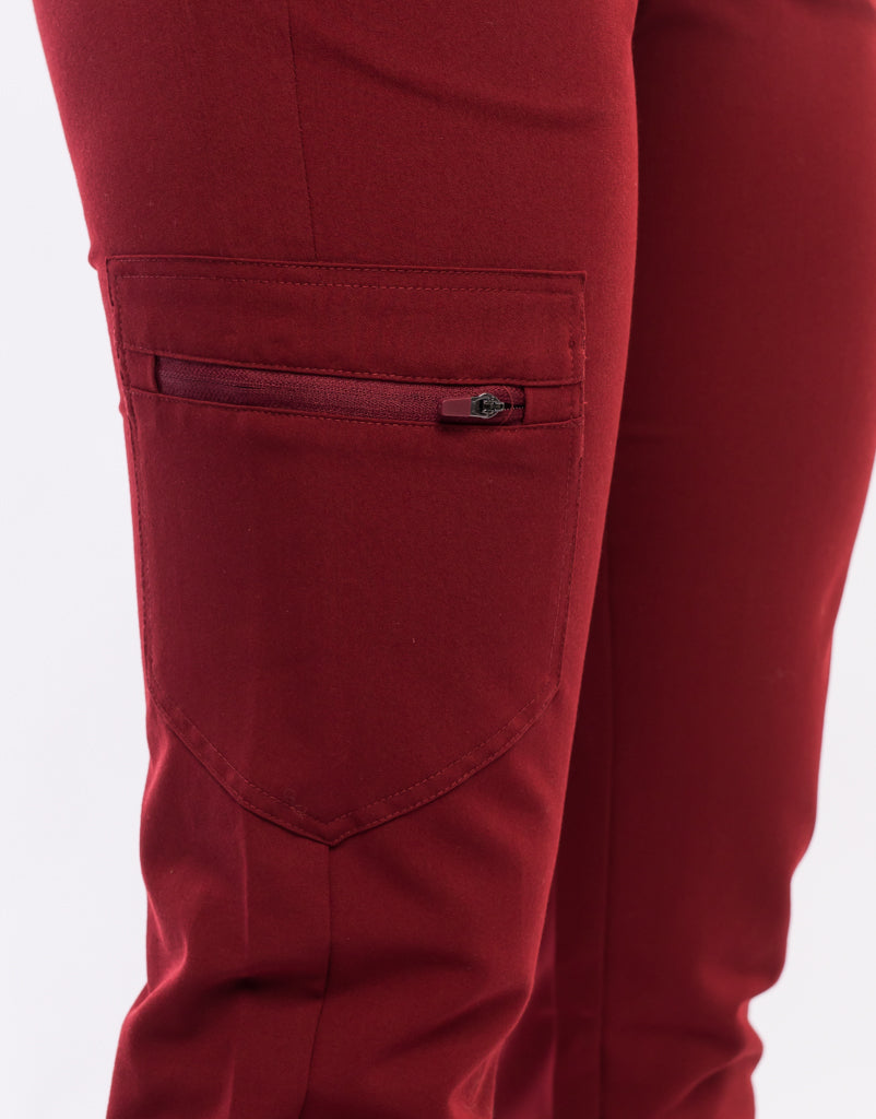 Essential Jogger Scrub Pants - Syrah Red