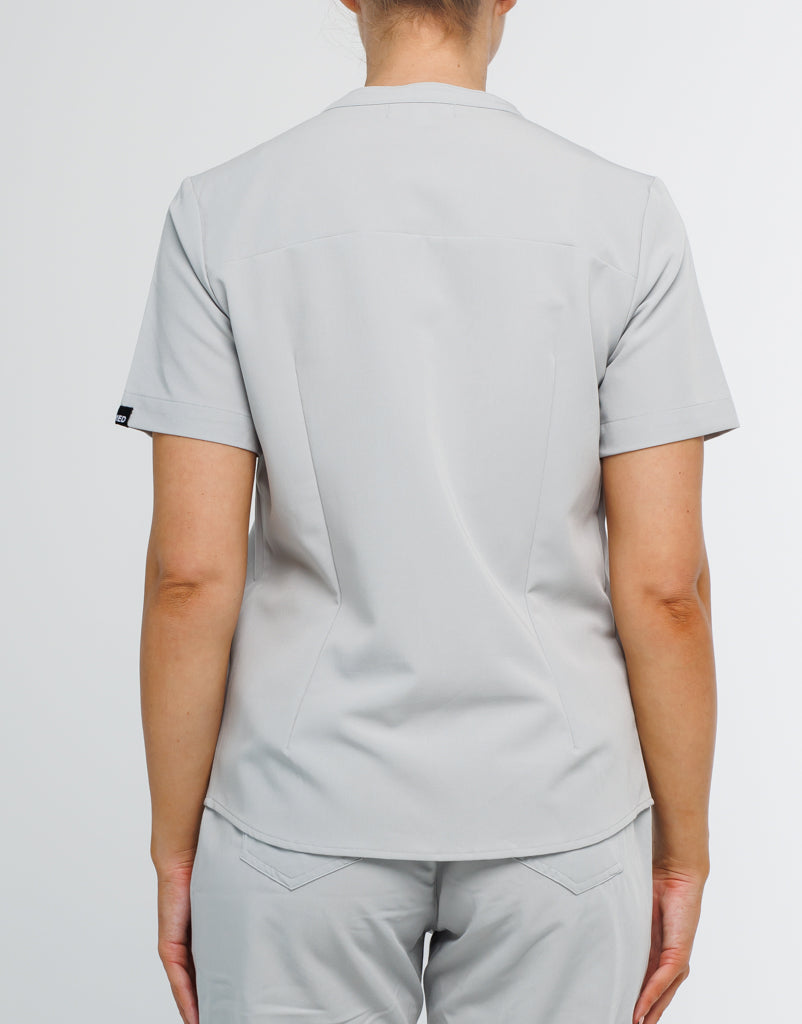 Full Button Scrub Top - Tail Light