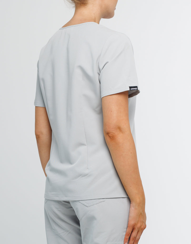 Essential One Pocket V Neck Scrub Top - Tail Light