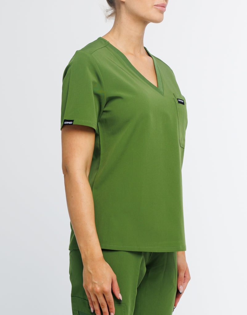 Essential One Pocket V Neck Scrub Top - Fern Green