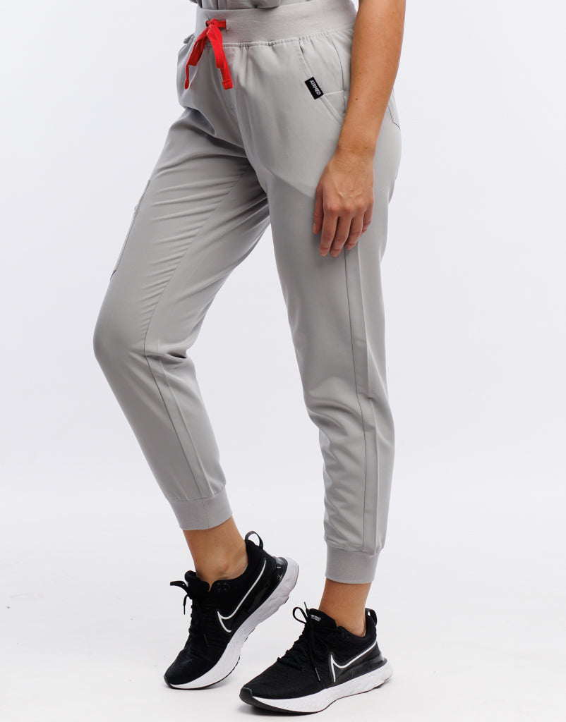 Essential Jogger Scrub Pants - Tail Light