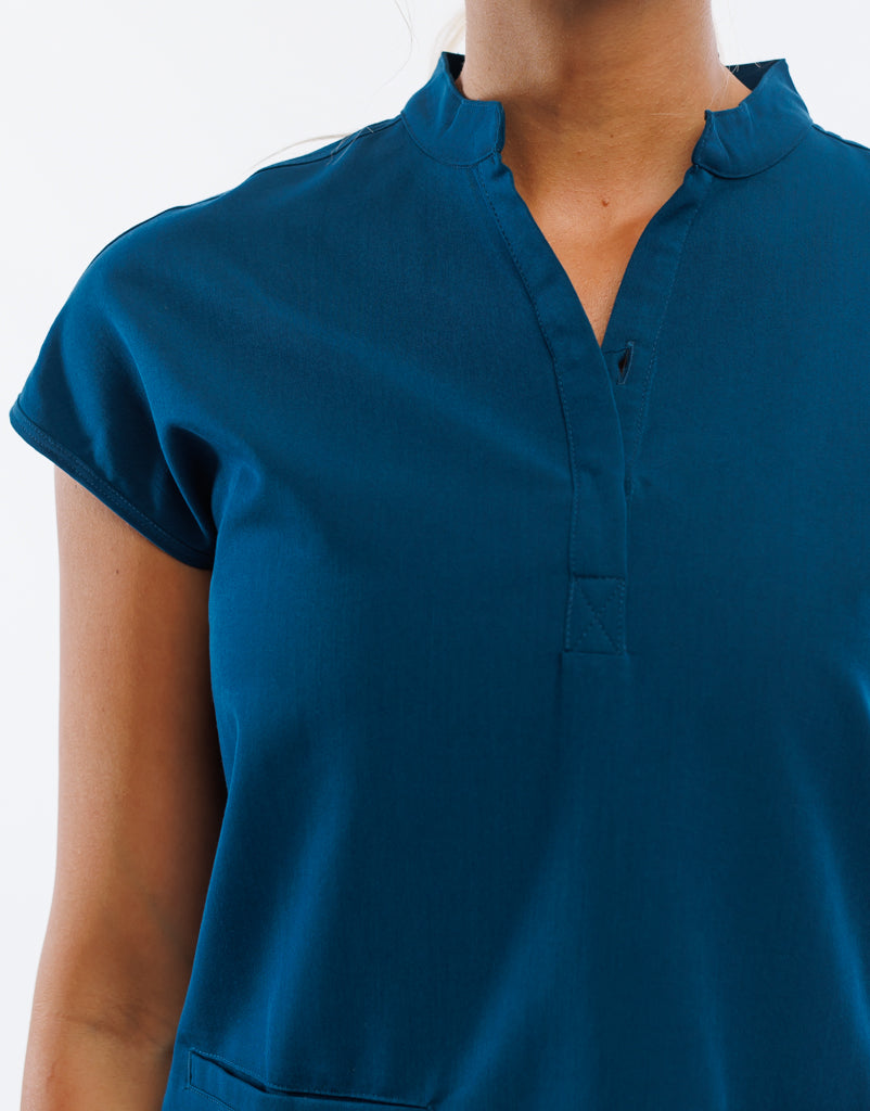 Apollo Scrub Top - Gibraltar Blue