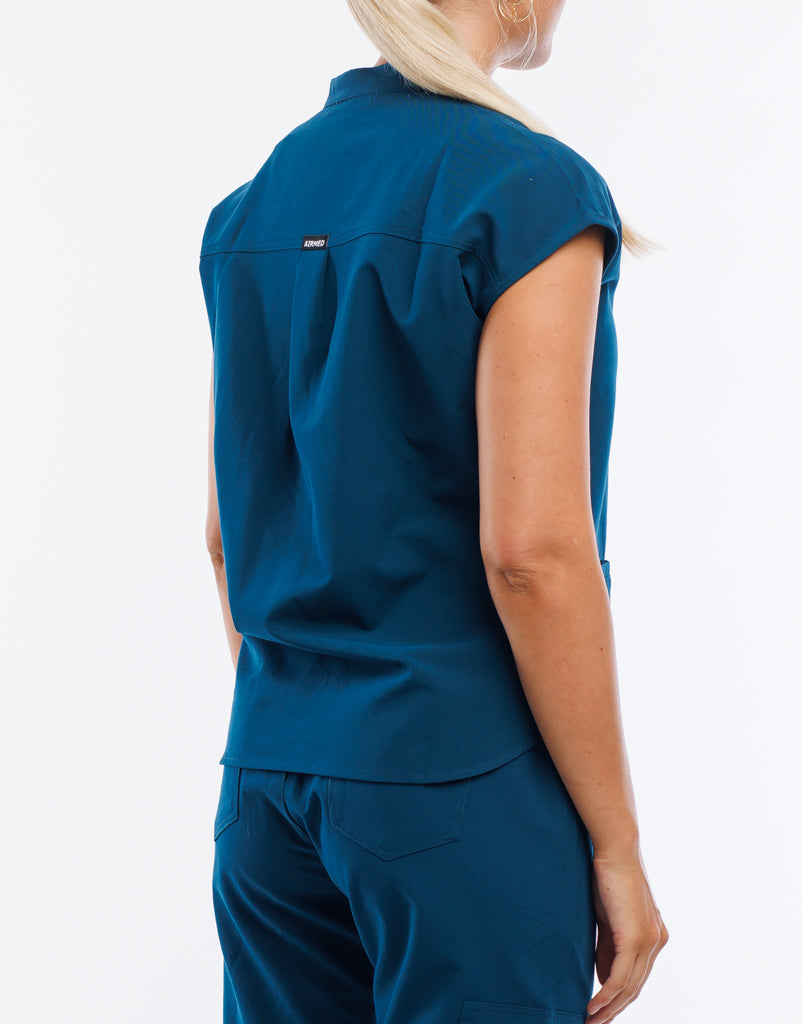 Apollo Scrub Top - Gibraltar Blue