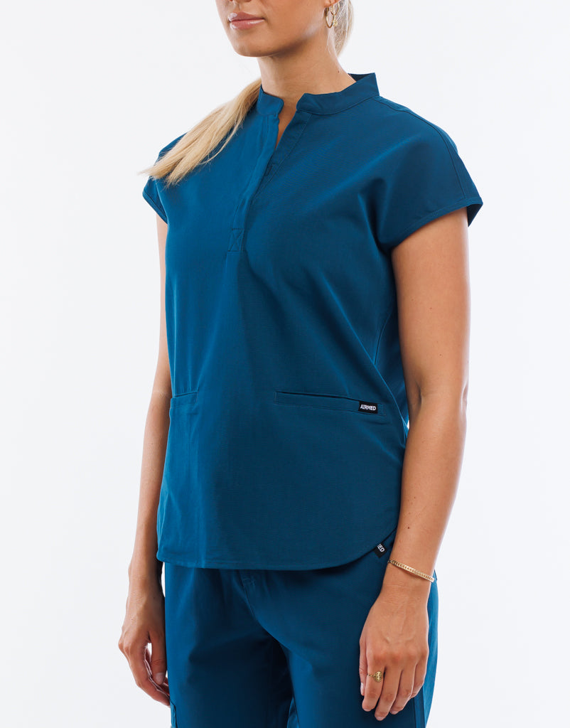 Apollo Scrub Top - Gibraltar Blue