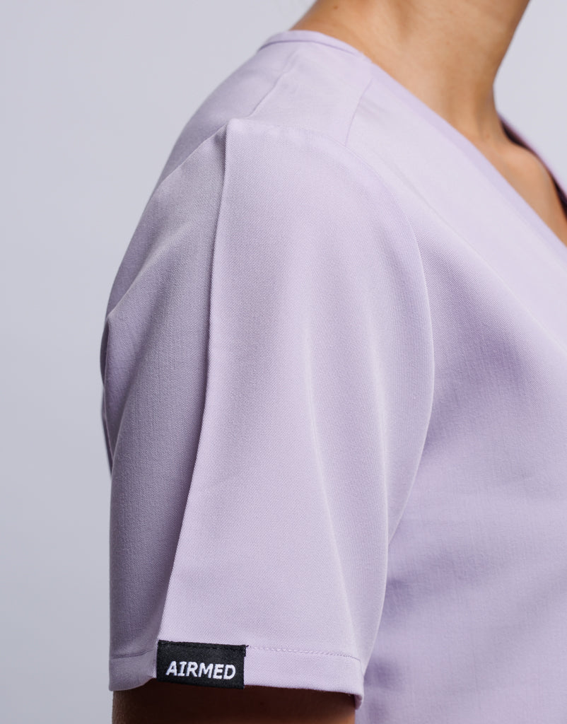 Essential One Pocket V Neck Scrub Top - Pastel Lilac